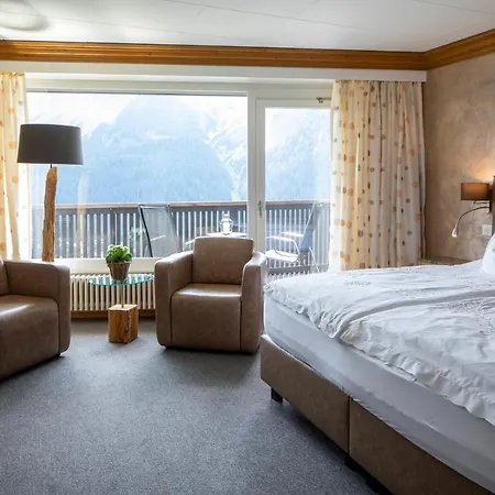Cristallo Hotel 3*